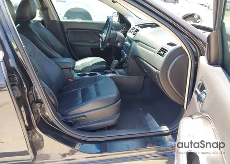 2010 Ford Fusion from USA, damaged, VIN 3FA8P0KCXAR179807